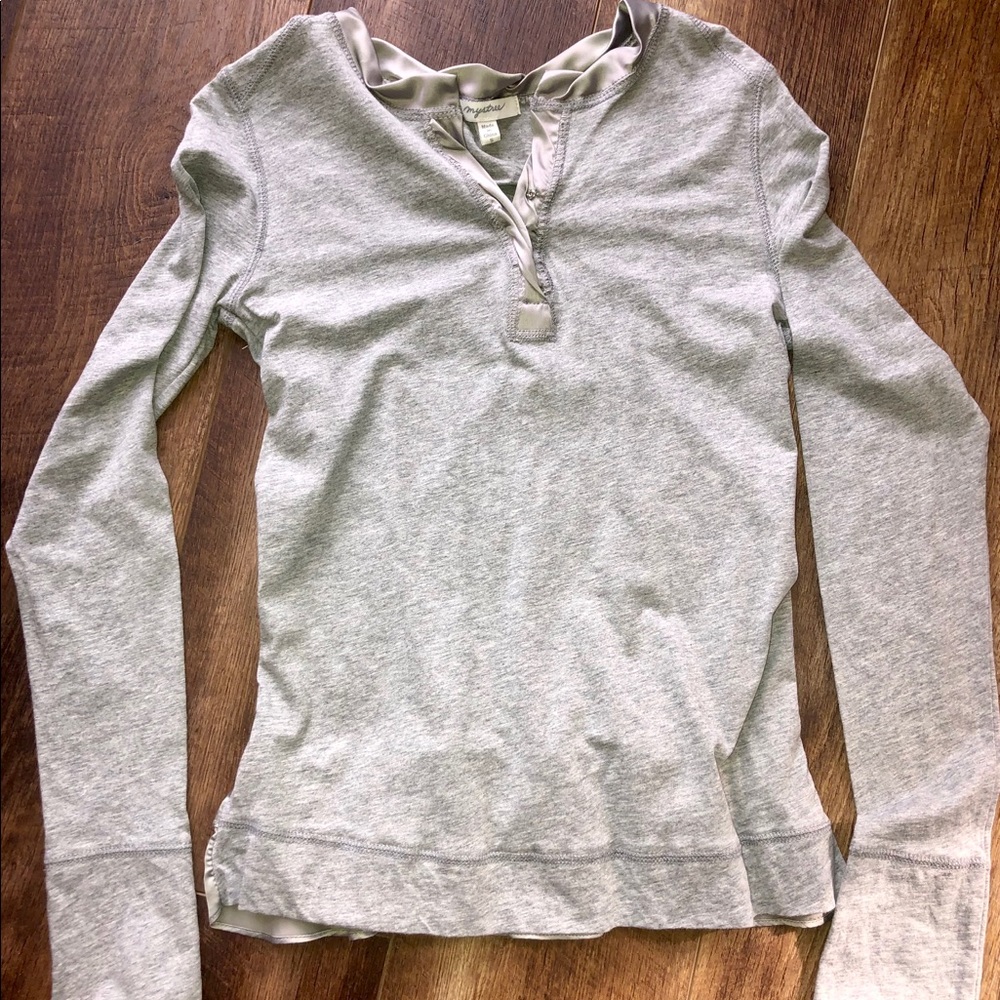 Women’s boutique top NWOT size small